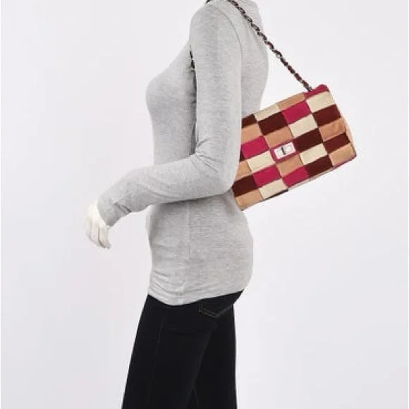 CHANEL VINTAGE REISSUE 225 PATCHWORK FLAP BAG - Picture 2 of 10